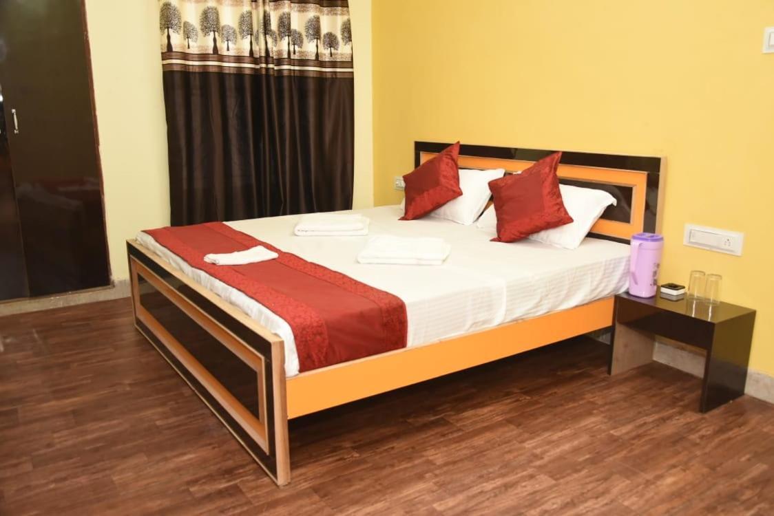Varanasi Paradise Esterno foto